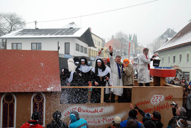 faschingszug2010152